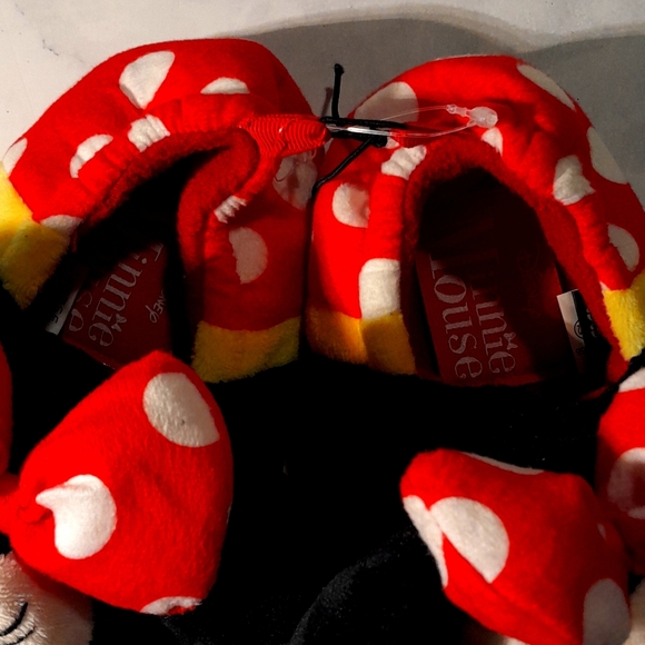 Girls Minney Mouse Slippers - Picture 2 of 3